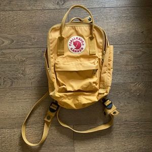 Fjallraven Kanken Mini Backpack